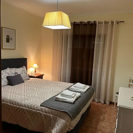 Casa de Férias Alojamento, Chelas Rural Al *