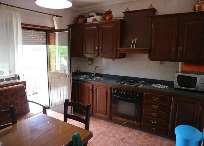 Feriehus Alojamento, Chelas Rural Al